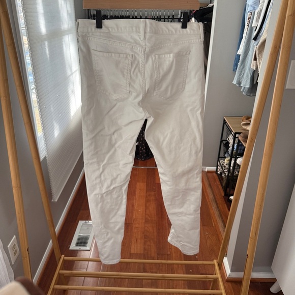 Banana Republic | Premium Denim | White | Size 27 - Picture 6 of 9